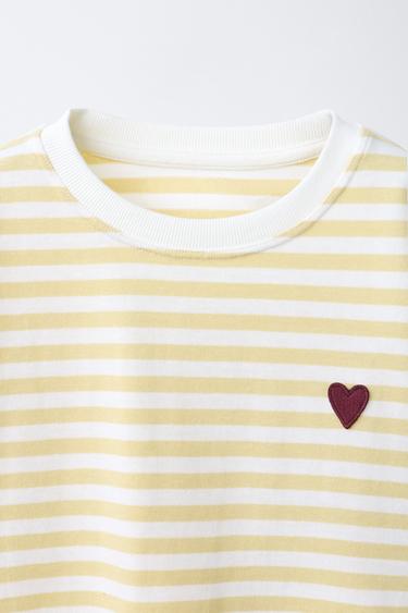 T-SHIRT À RAYURES AVEC CŒUR BRODÉ - Beige clair de Zara - Image 2