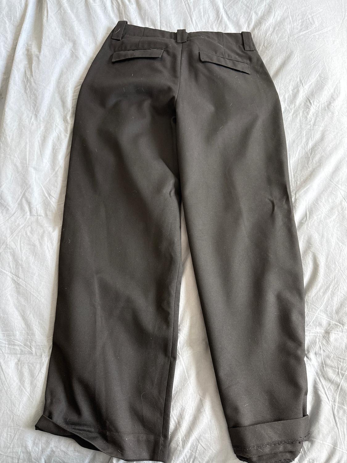 PLEATED TROUSERS WITH BELT - Image 2