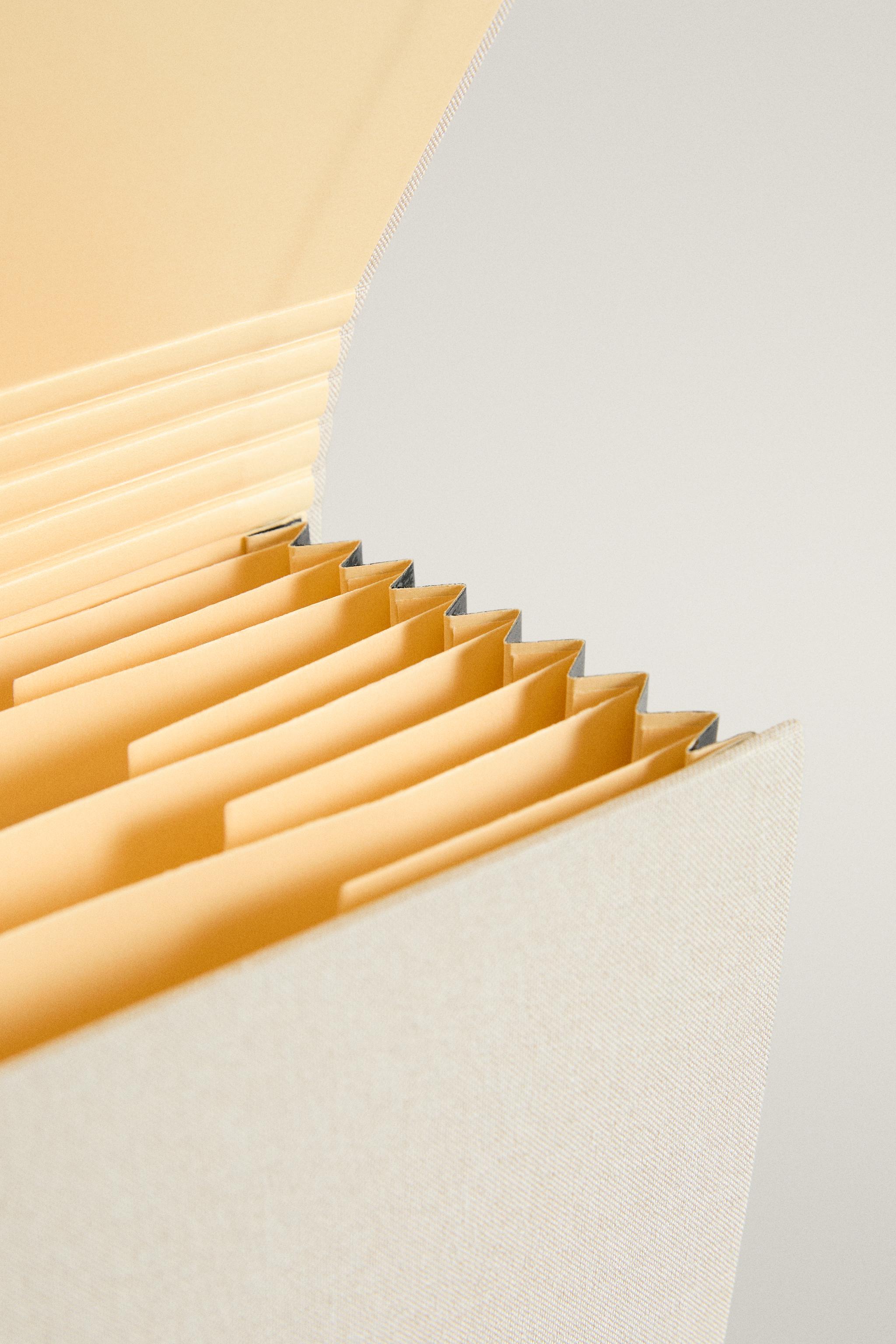 LINEN ARCHIVE FOLDER