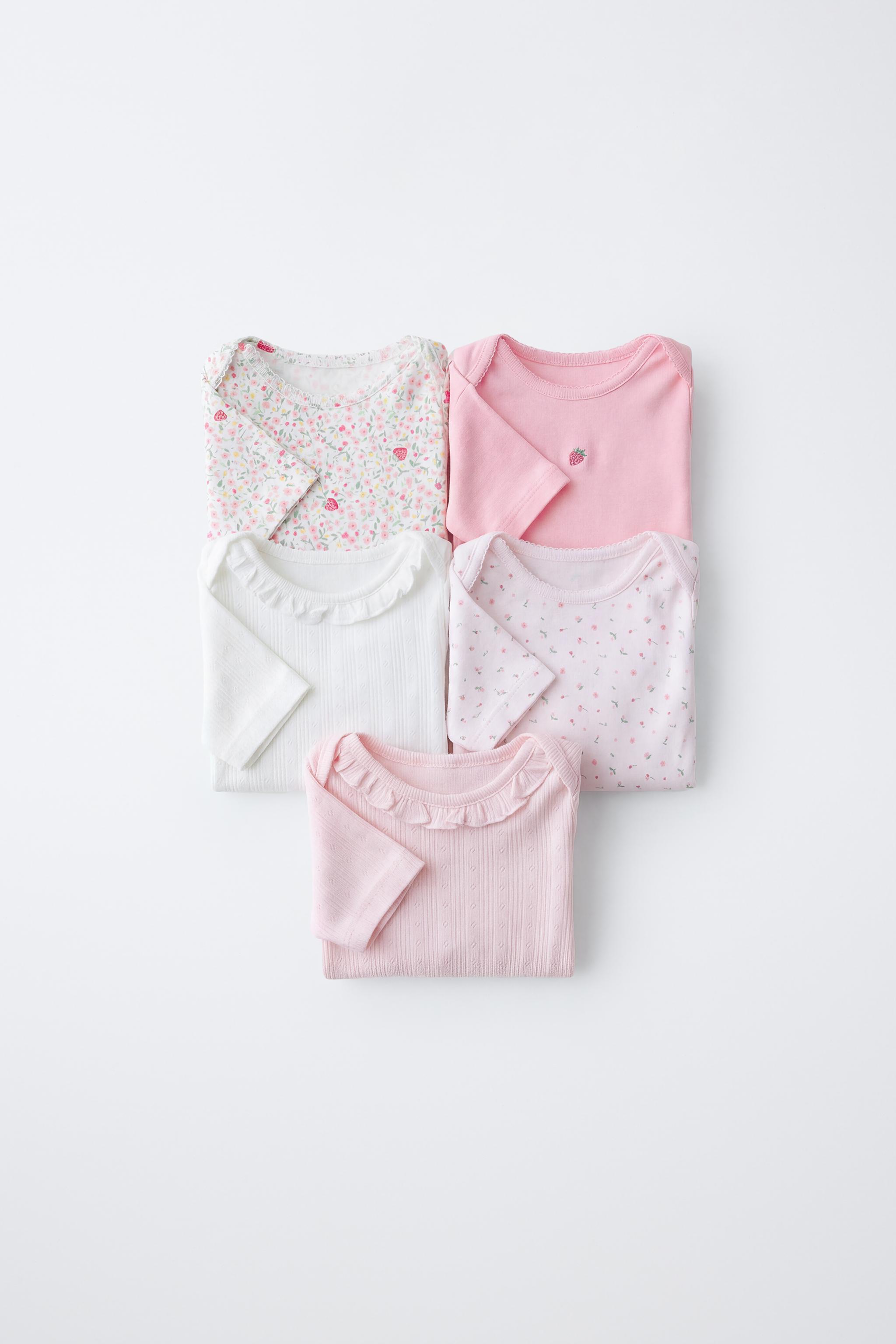 LOT DE CINQ BODYS MANCHES COURTES FLEURS ET FRAISES