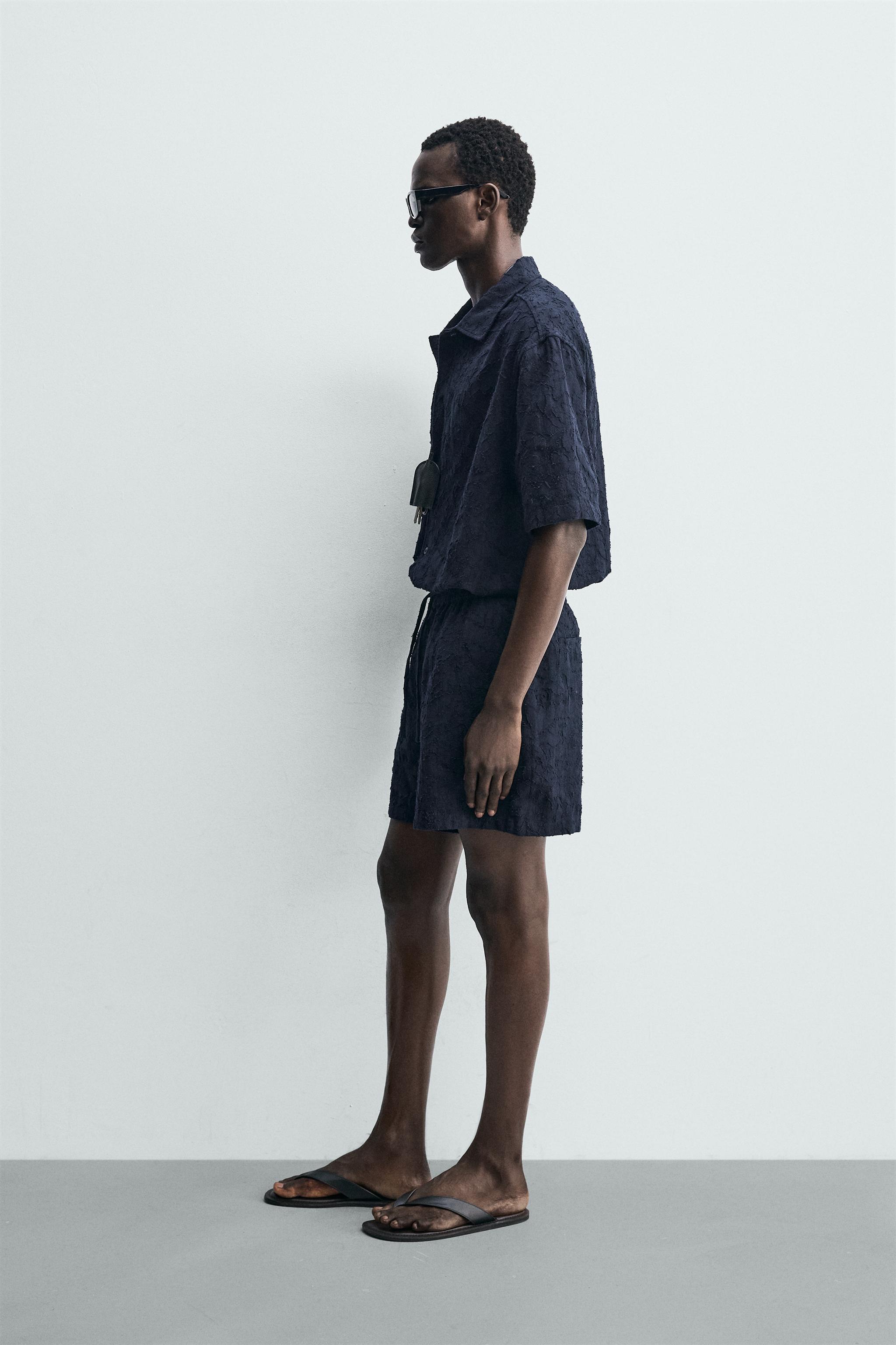 SHORT JACQUARD TEXTURÉ