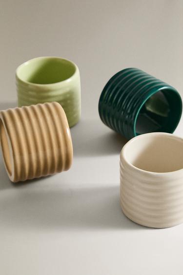 PACK OF CERAMIC NAPKIN RINGS WITH RAISED DESIGN (PACK OF 4) - GREEN by Zara - Image 1