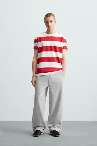 ROUPA ESPORTIVA RELAXED FIT COM CAPUZ - BORDÔ/CRU da Zara