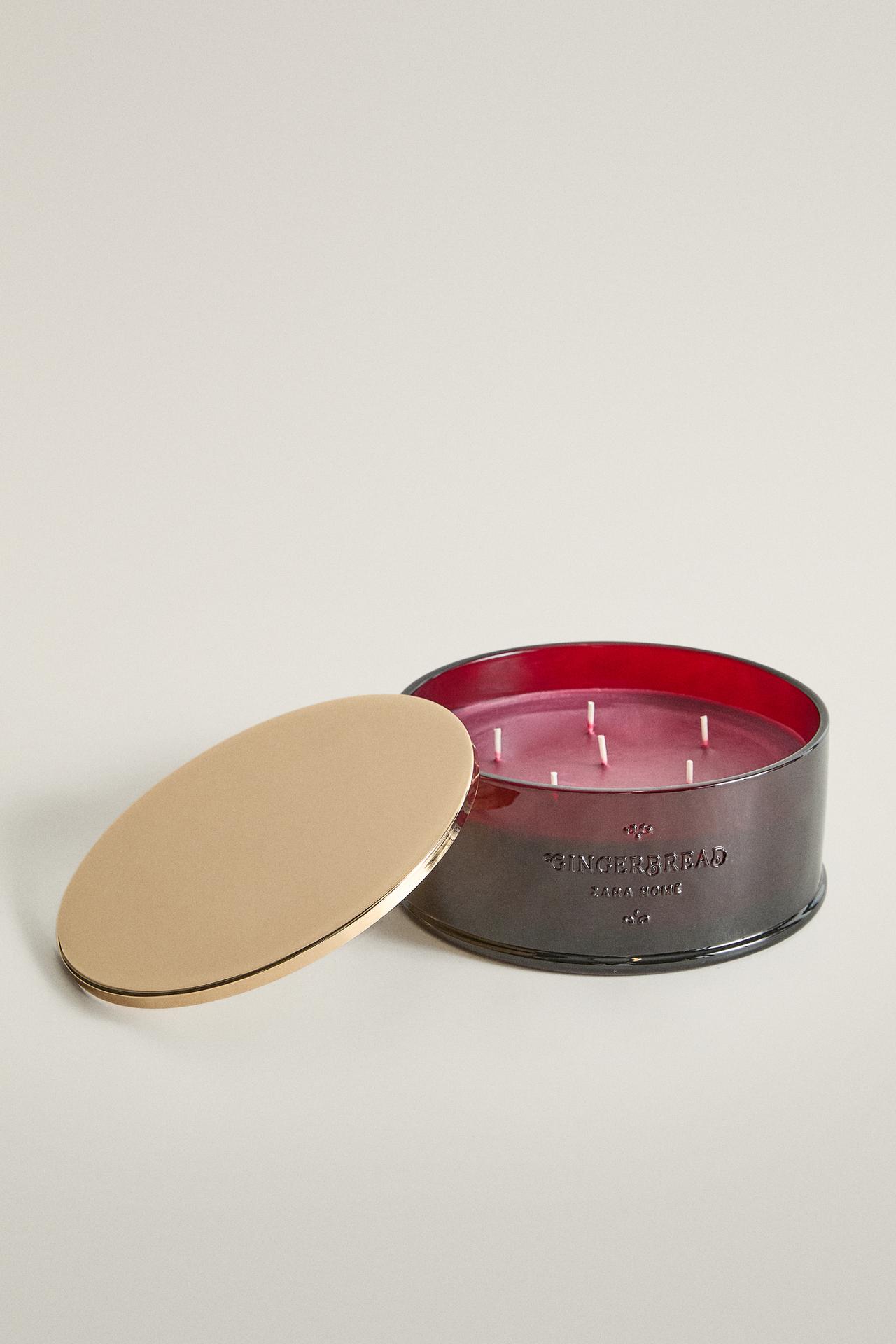 (900 G) GINGERBREAD SCENTED CANDLE — Red