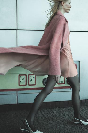 ABRIGO OVERSIZE MEZCLA LANA ZW COLLECTION - Rosa pastel de Zara