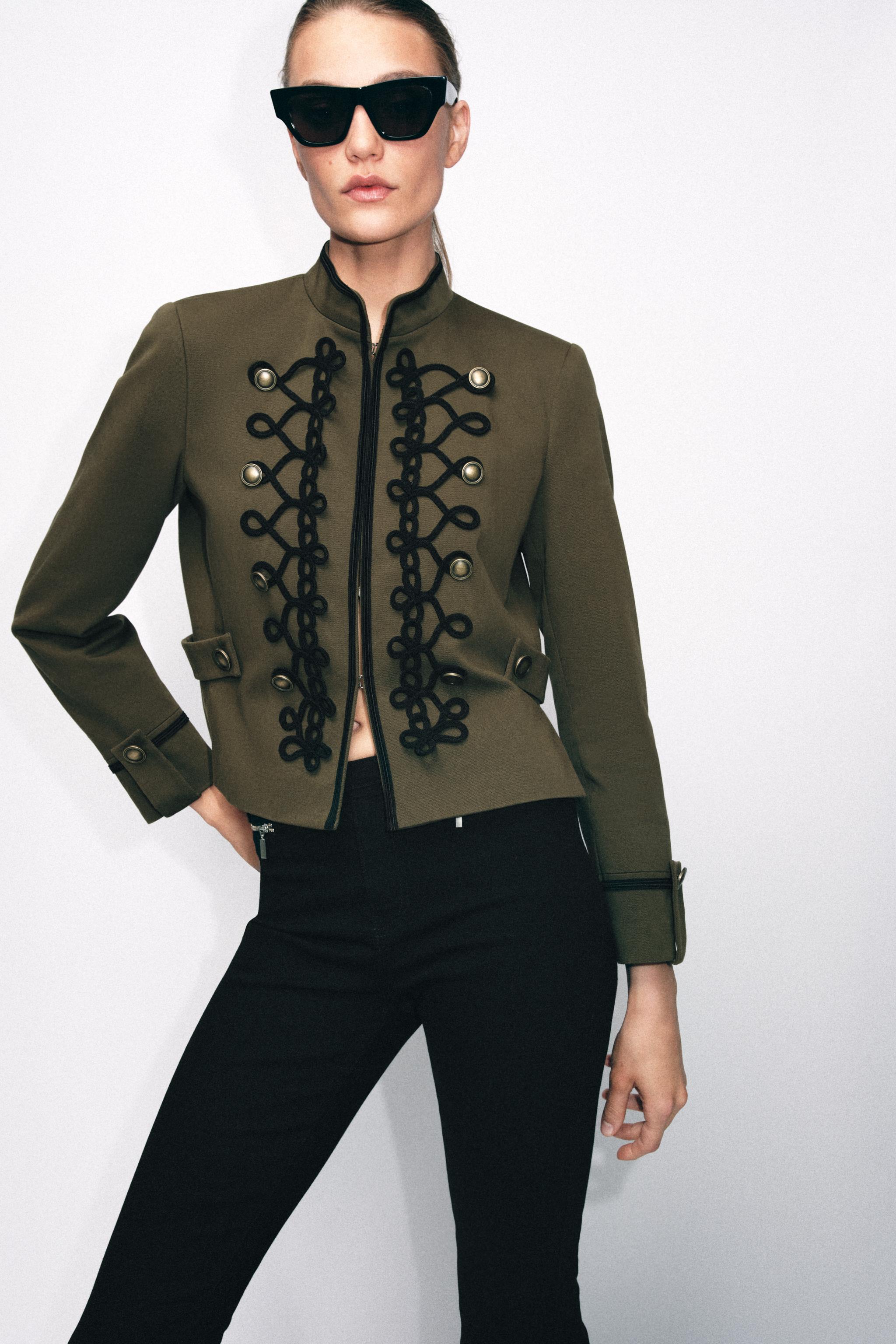 BLAZER WITH EPAULETS AND FIREMAN CLASP