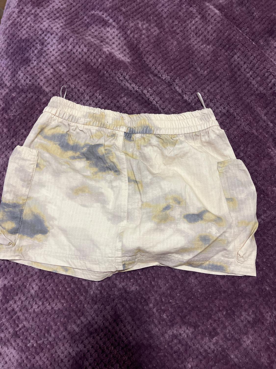 PRINTED CARGO MINI SKIRT - Image 3