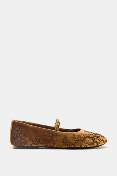 Zara VELVET-EFFECT EMBROIDERED BALLET FLATS - Ocher