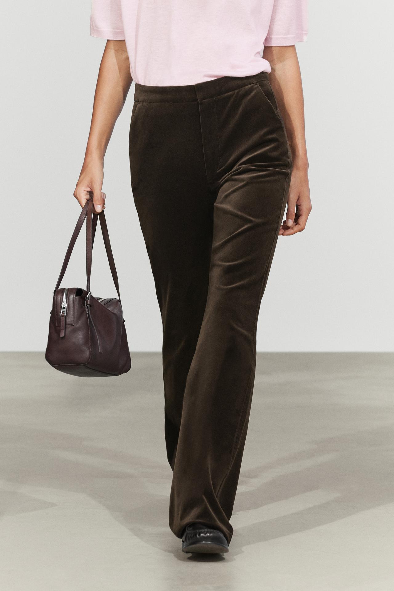 Velvet skinny flare fit pants — Chocolate