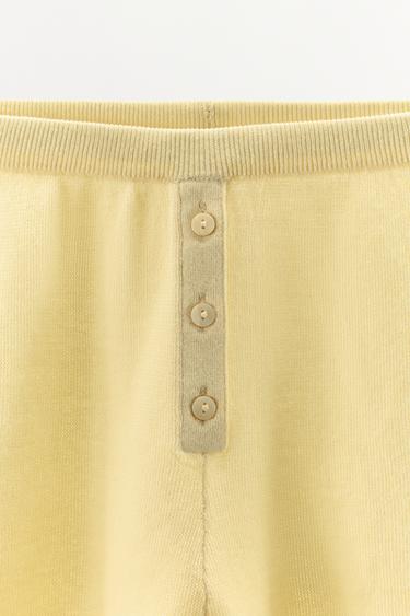 SHORT EN MÉLANGE DE COTON À BOUTONS - Jaune de Zara - Image 6