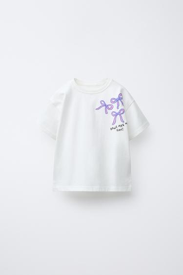 T-SHIRT WITH RAISED PRINT - Oyster-white by Zara