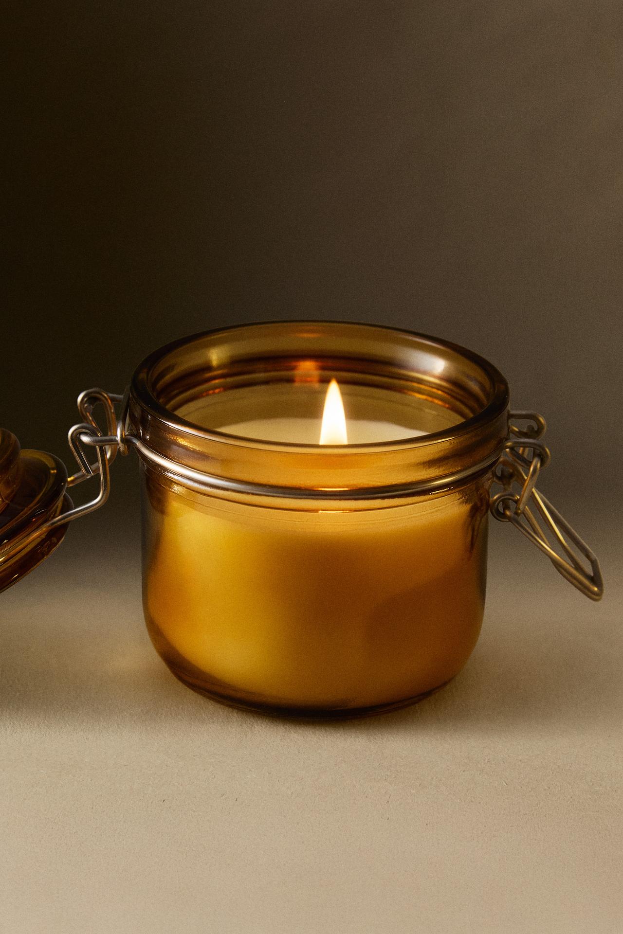 (120 G) CANDIED LEMON SCENTED CANDLE — Lemon