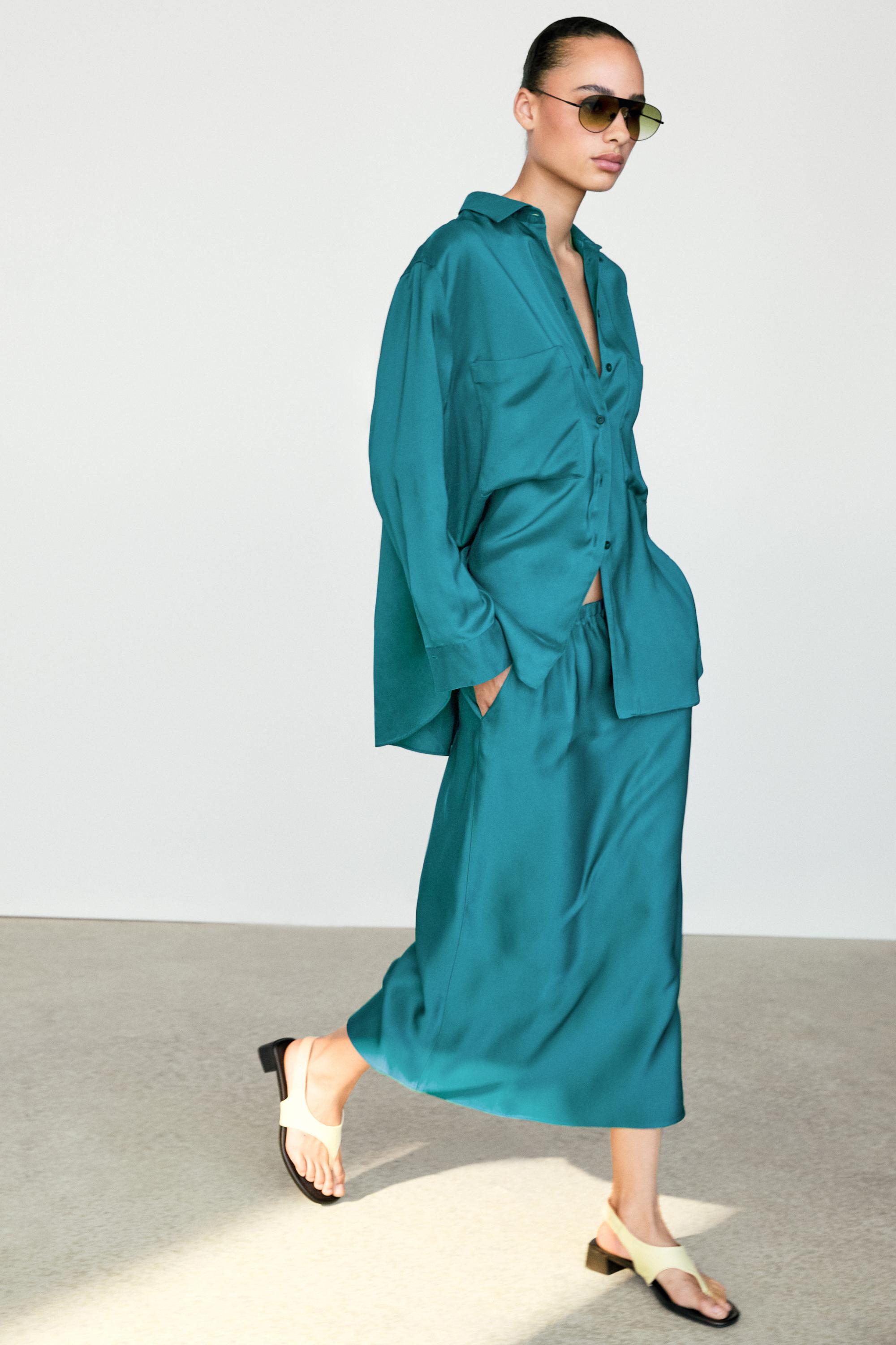Flowing satin shirt with pockets — Blue / Green