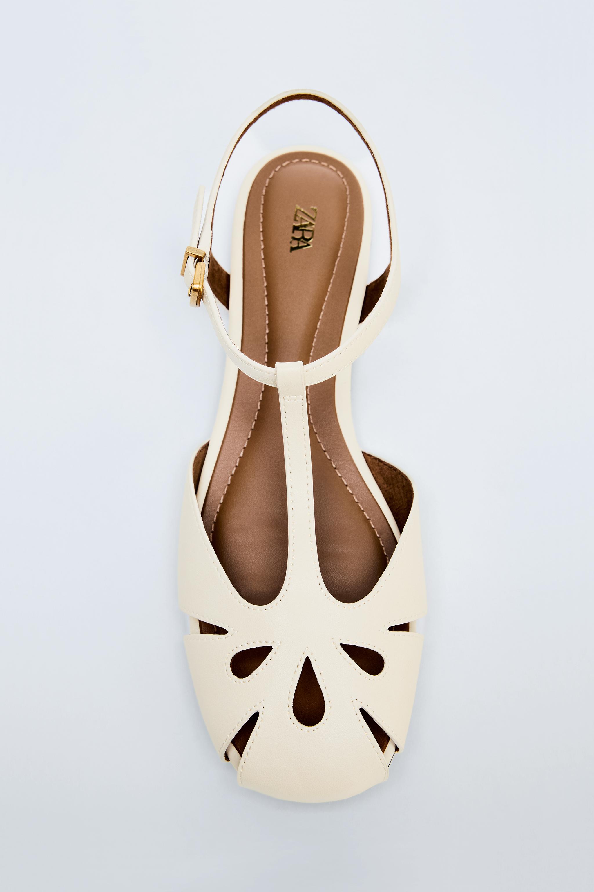 FLAT CAGE SANDALS