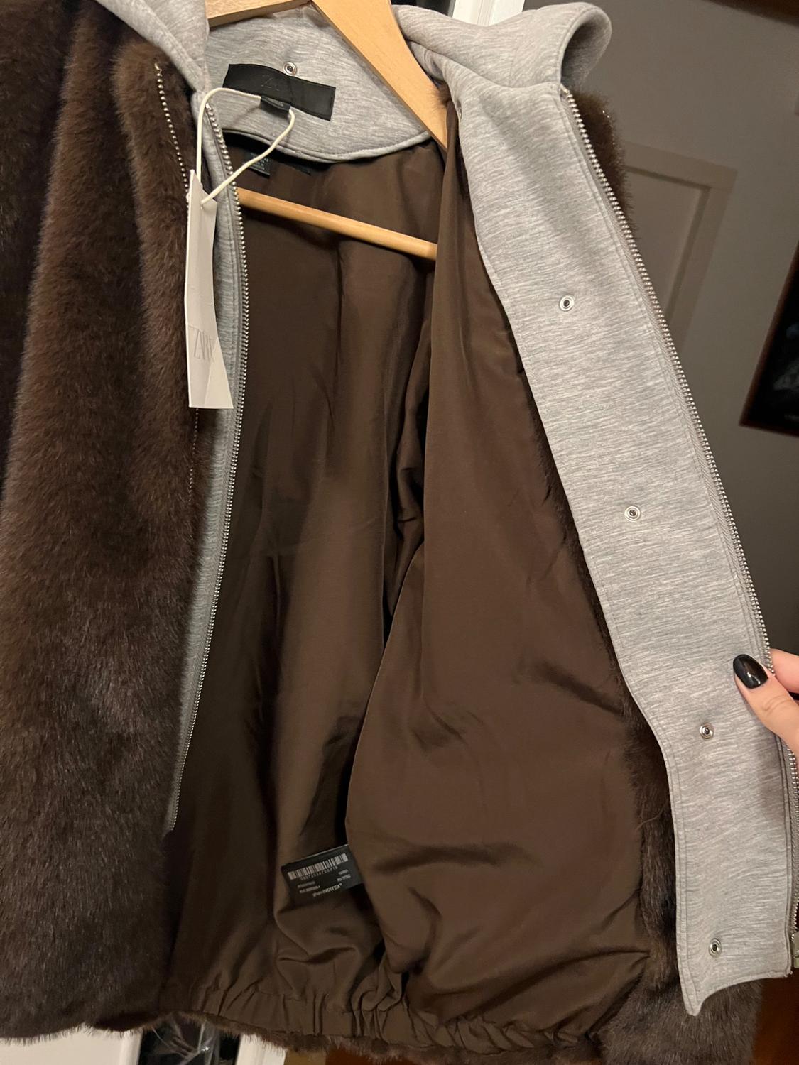 CONTRAST BOMBER JACKET WITH FAUX FUR HOODIE - Image 4
