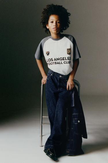 تيشرت بأكمام رنغلان لوس أنجلوس سي إف إم إل إس - خَام الخاص بـ Zara