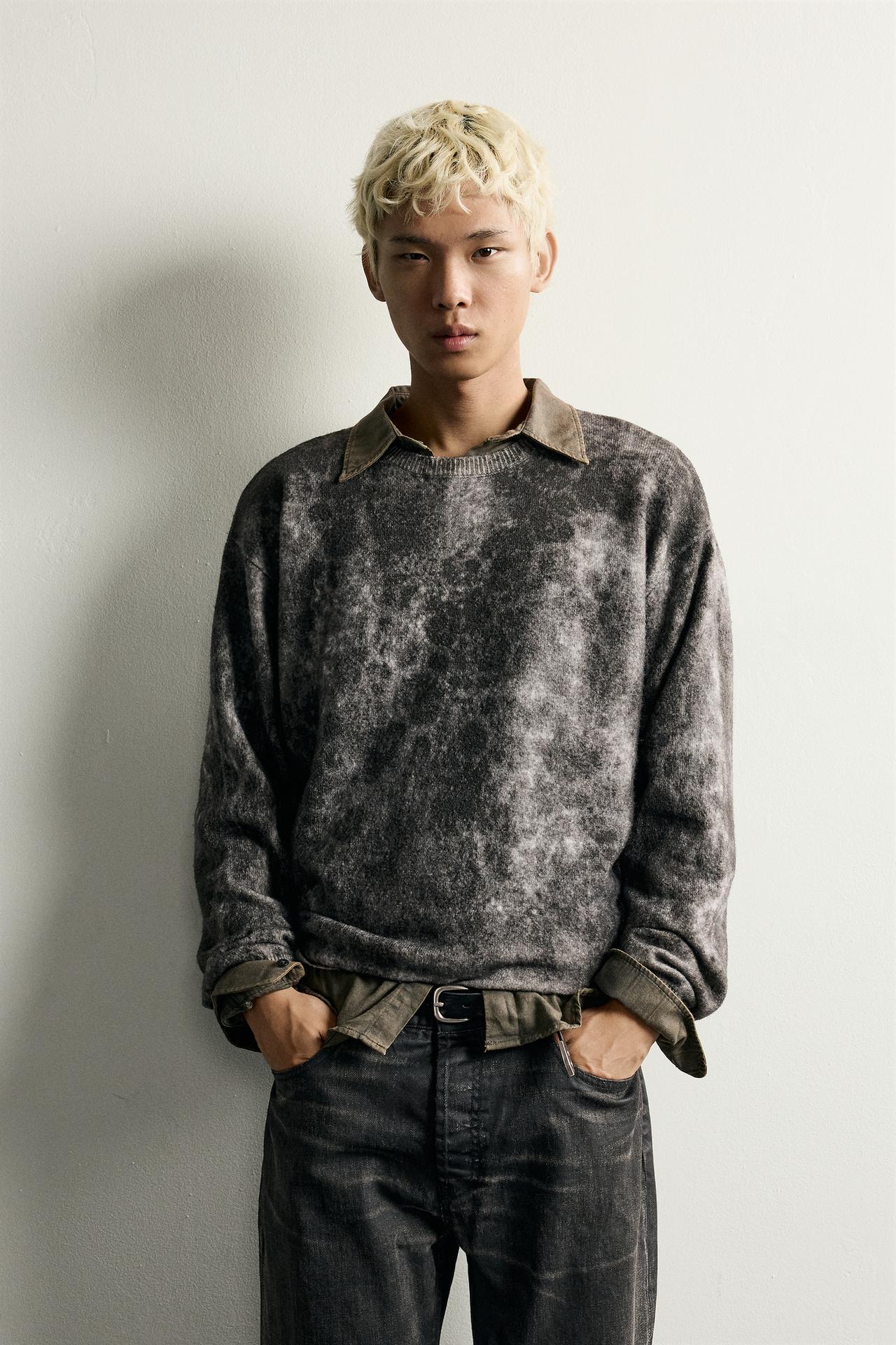 ABSTRACT PRINT RELAXED FIT SWEATER — Gray