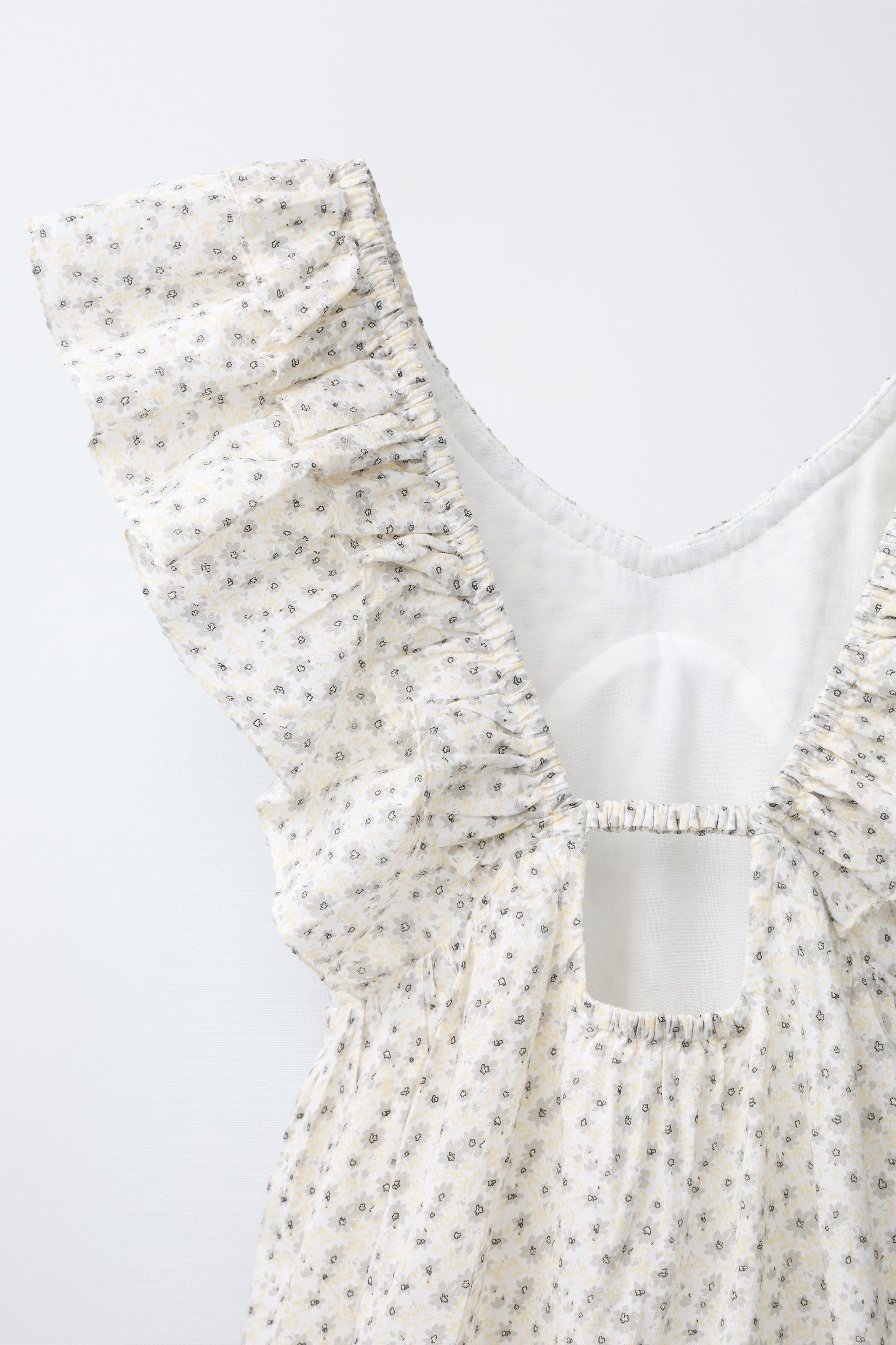 ROBE À IMPRIMÉ FLEURI ET VOLANTS