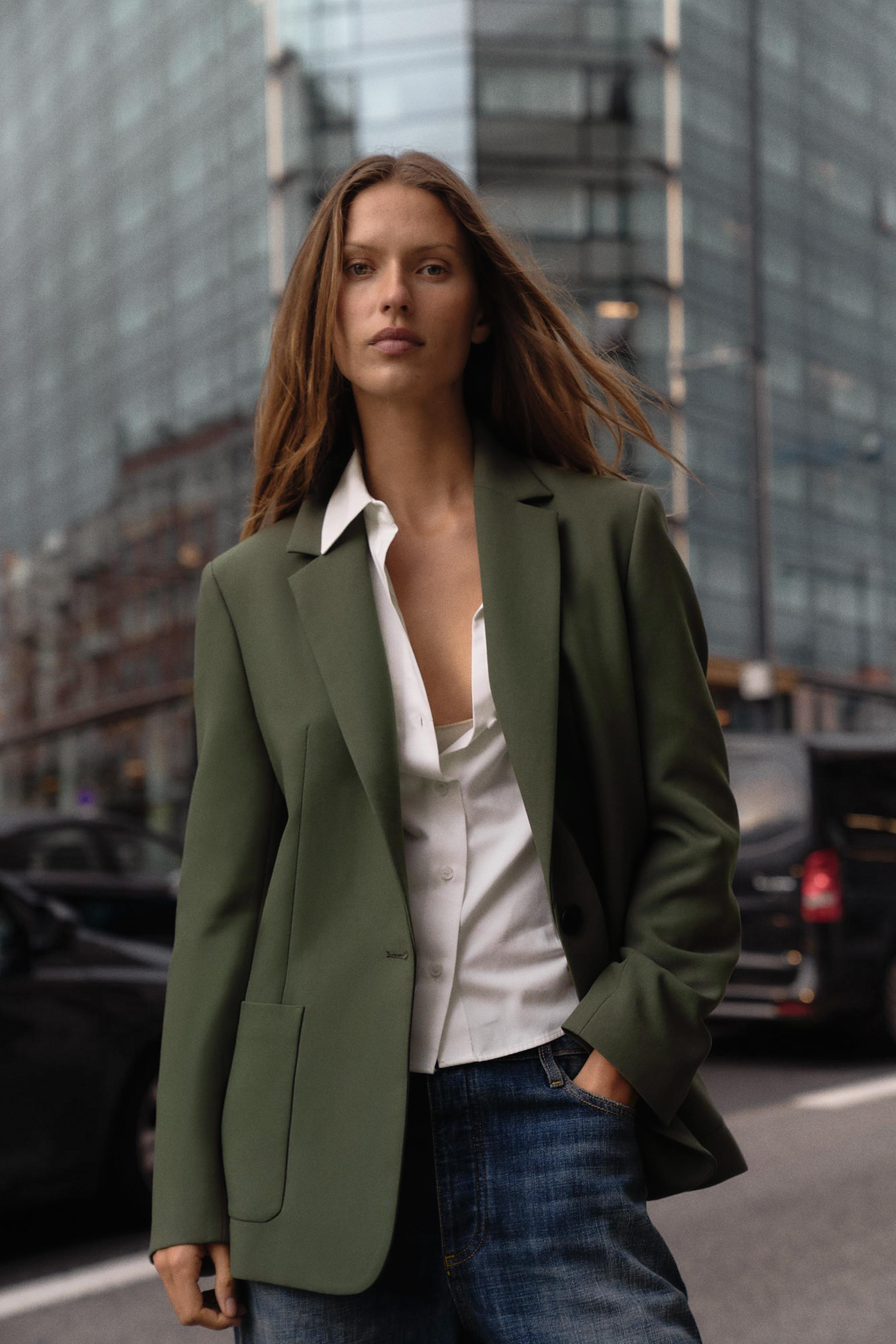 VESTE DROITE À ÉPAULETTES