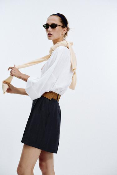 BERMUDA SHORTS WITH DARTS AND BELT - Navy blue by Zara