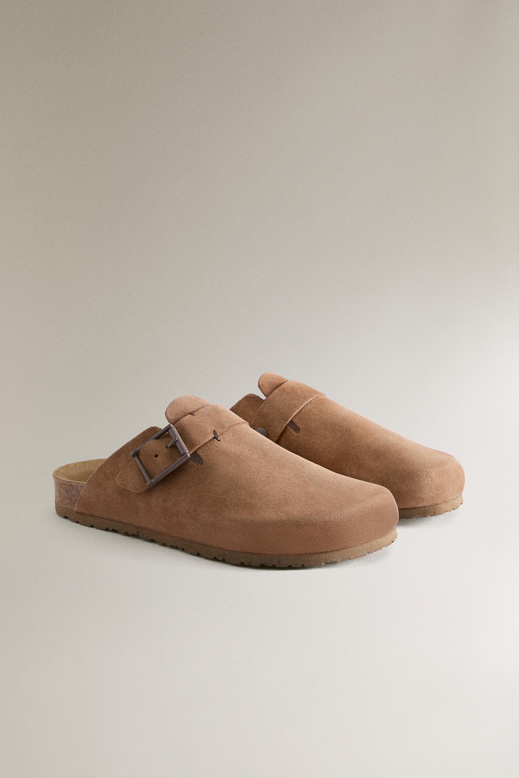 LEATHER CLOGS WITH BUCKLE AND TOPSTITCHING DETAIL — Brown