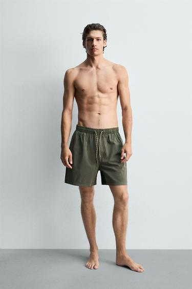 BAÑO LARGO EFECTO LAVADO - Khaki de Zara - Imagen 0