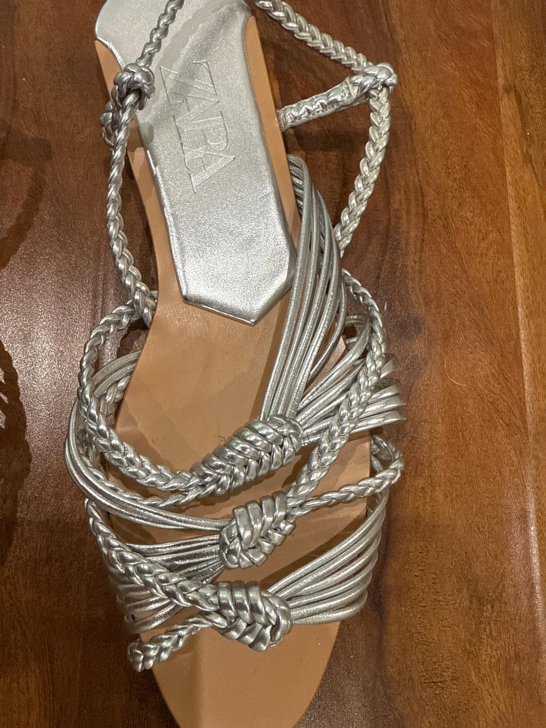 SILVER BRAIDED FLATS. - Image 3