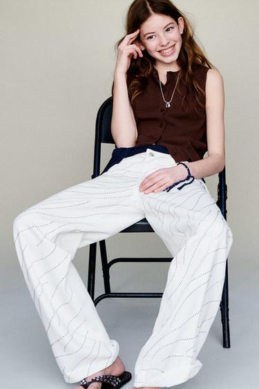 ДЖИНСЫ WIDE LEG СО СТРАЗАМИ И ЗВЕЗДАМИ — БЕЛЫЙ от Zara