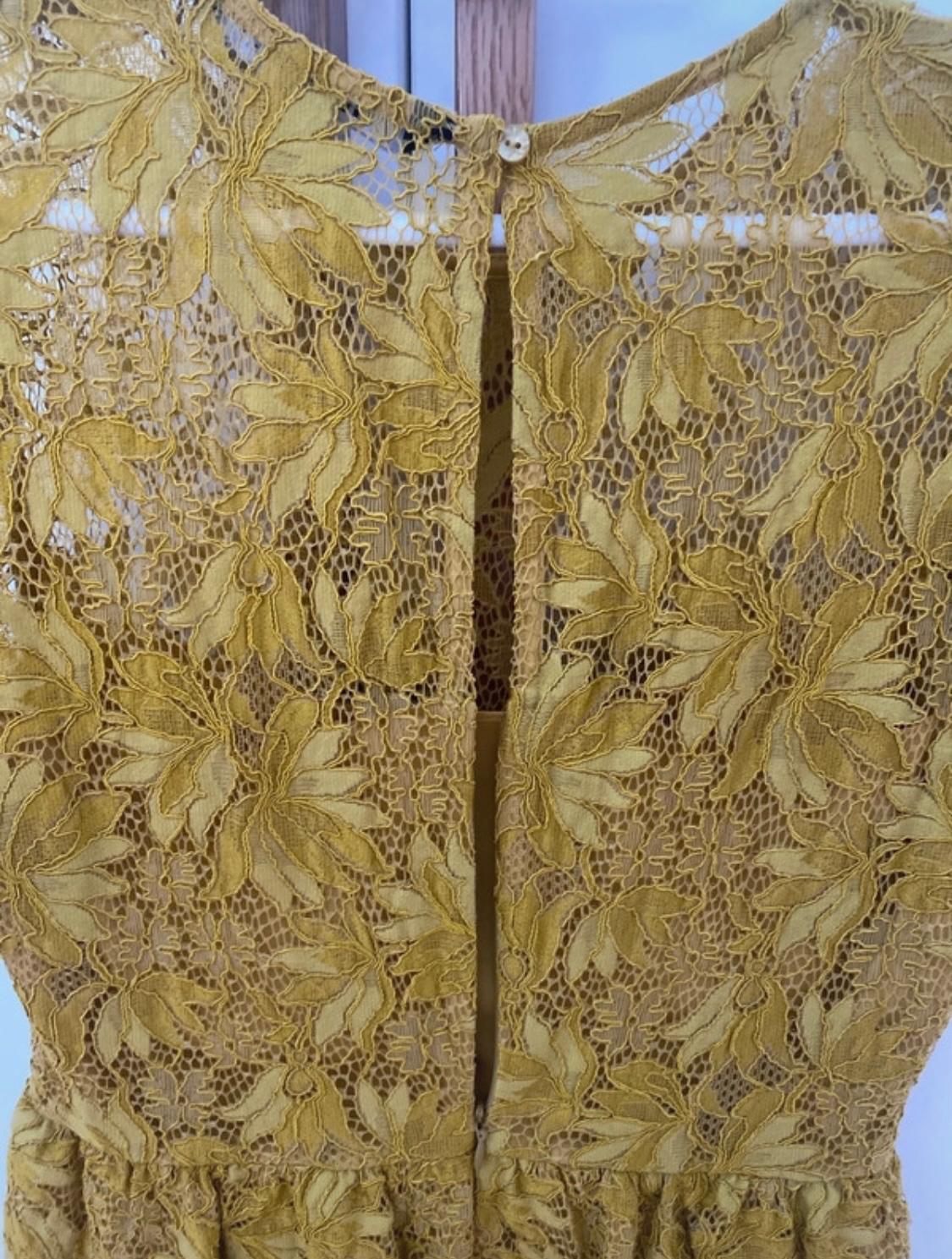 LACE PEPLUM TOP - Image 4