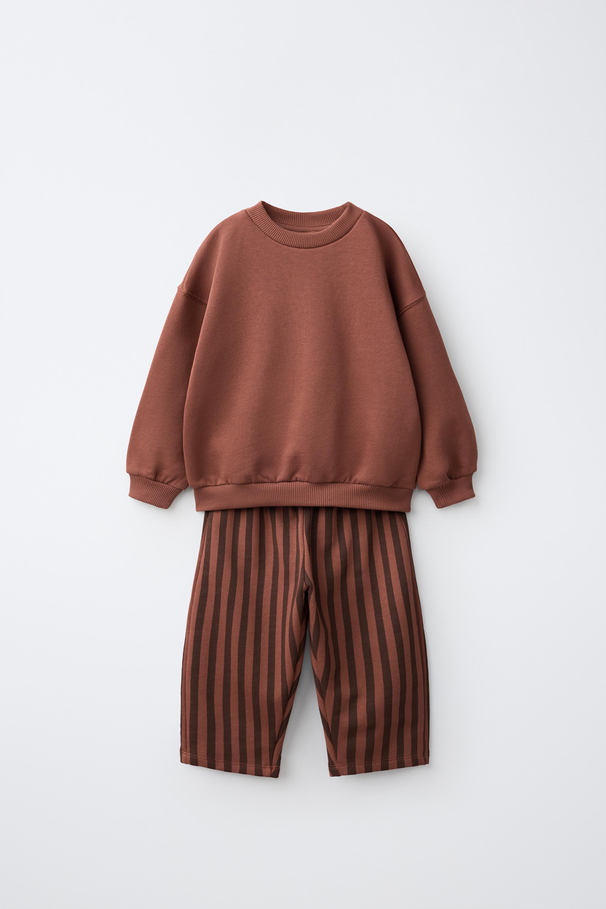 CONJUNTO JOGGING SUDADERA Y PANTALÓN WIDE LEG RAYAS