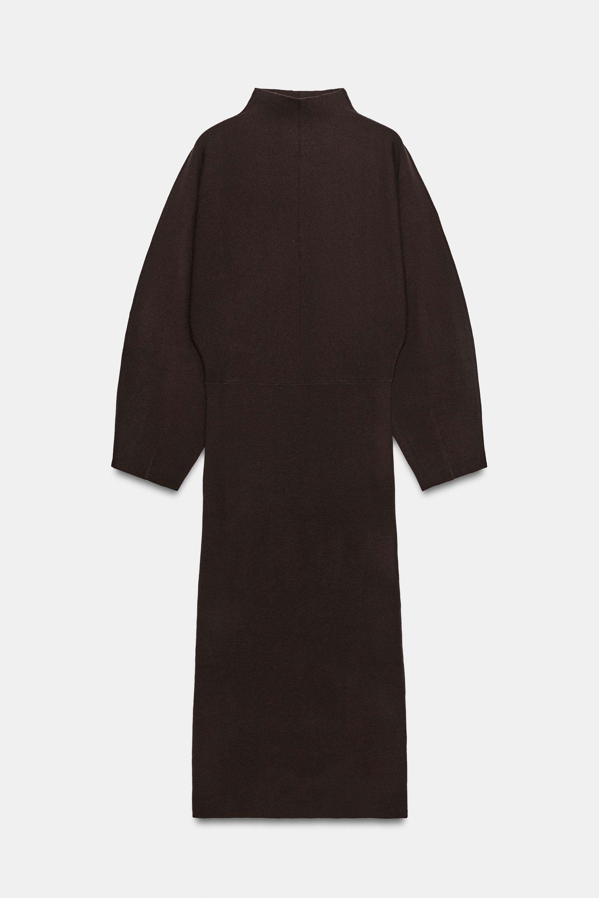 ROBE LONGUE EN MAILLE À COL MONTANT