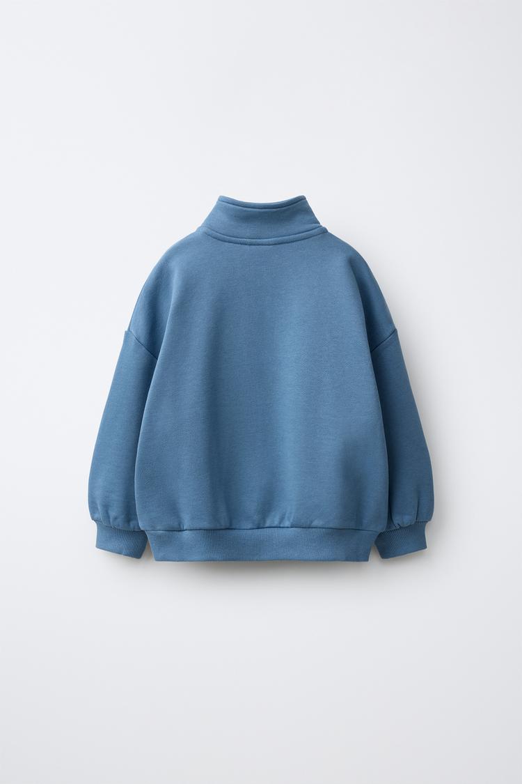 Buzo de cuello alto 2
