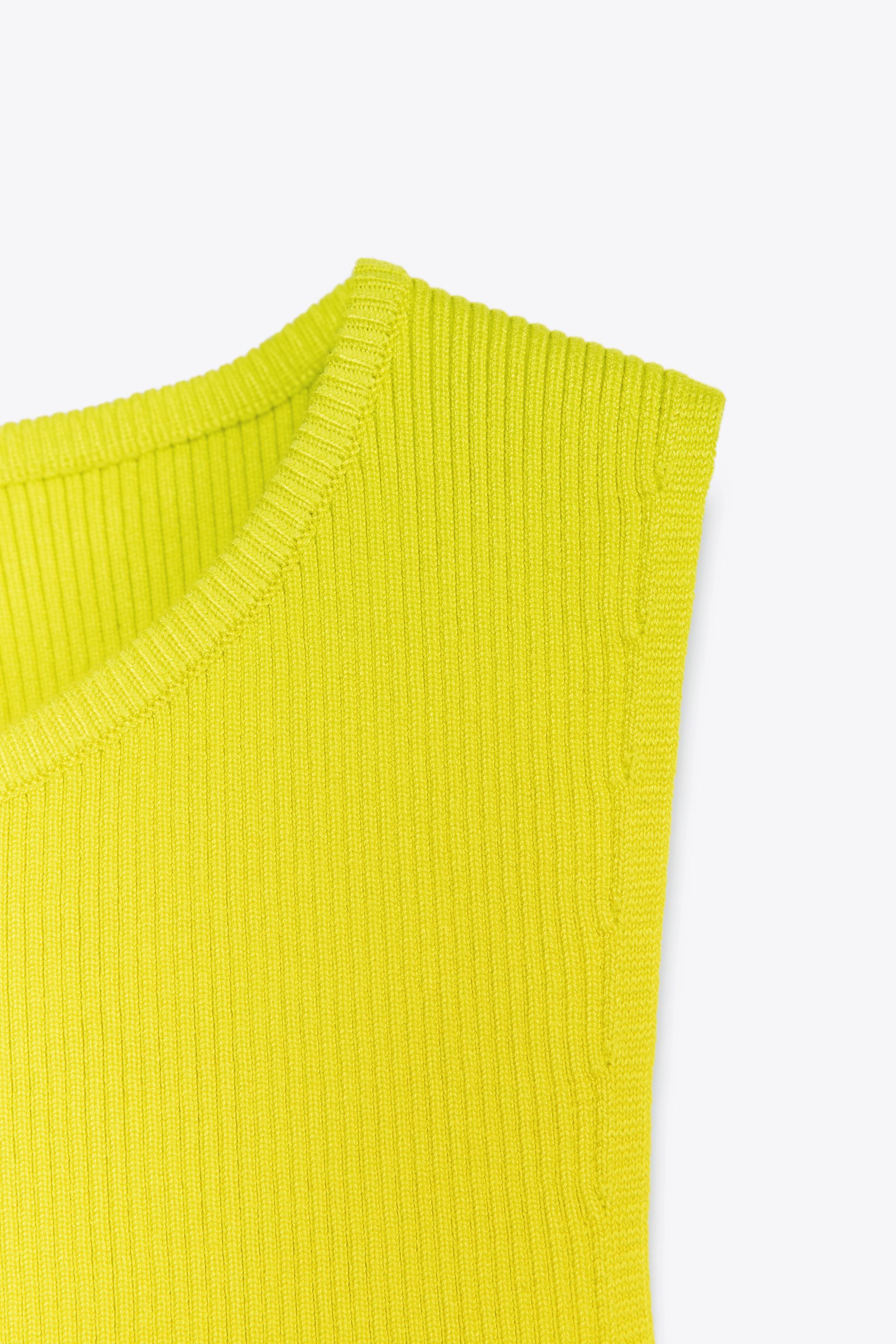 RIBBED KNIT TOP WITH LACED-UP BACK