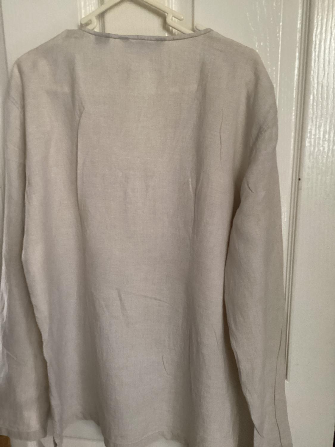 MAN LINEN SUMMER SHIRT. - Image 2