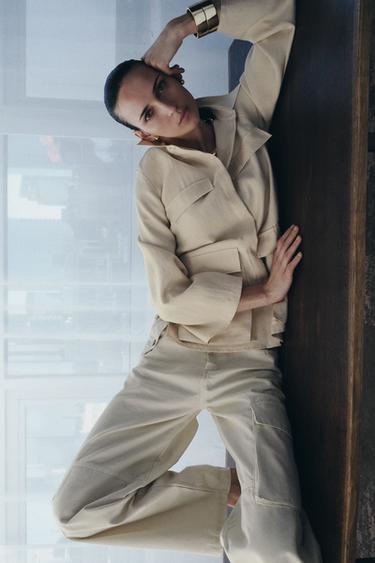 CHEMISE FLUIDE À POCHES ZW COLLECTION - Écru moyen de Zara - Image 5