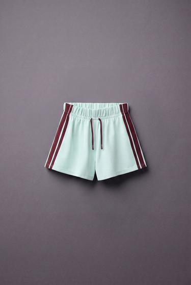 Zara CONTRAST SIDE STRIPE SHORTS - Light green