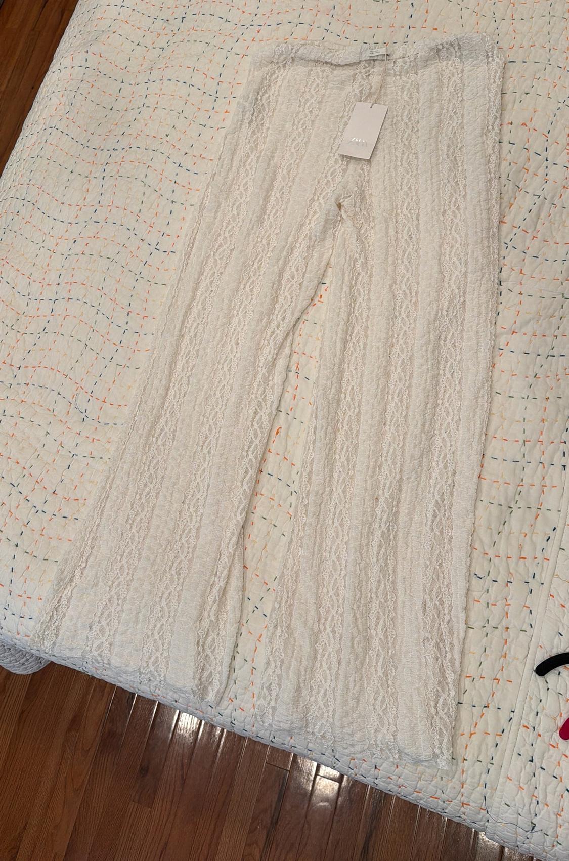 TEXTURED LACE PANTS - Image 3