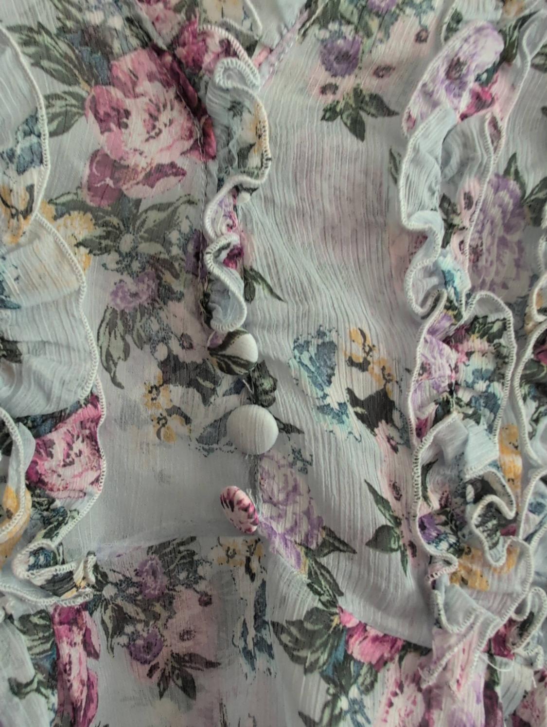 FLORAL BLOUSE - Image 4