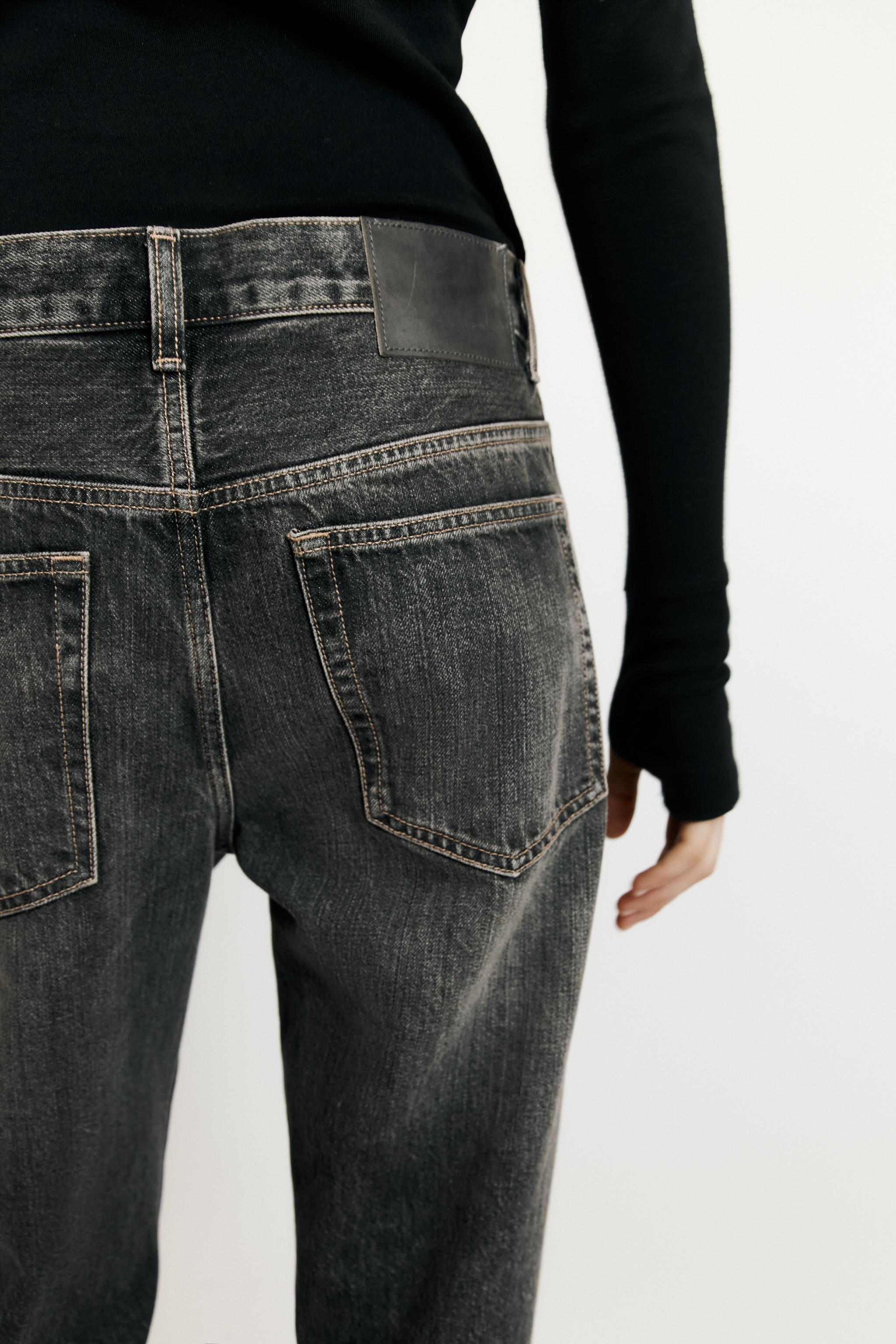 TRF LOW-RISE LOOSE STRAIGHT JEANS