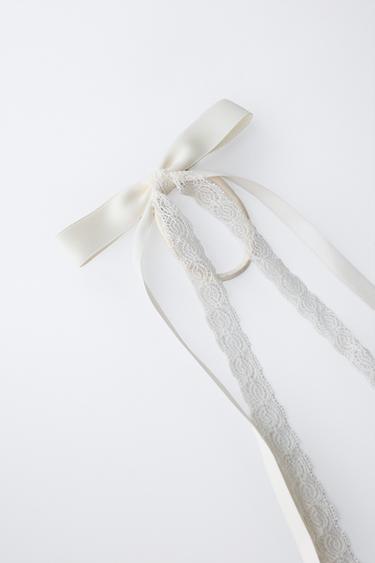 LACE AND PLAIN BOW SNAP CLIP HAIR TIE - Ecru by Zara - Image 1