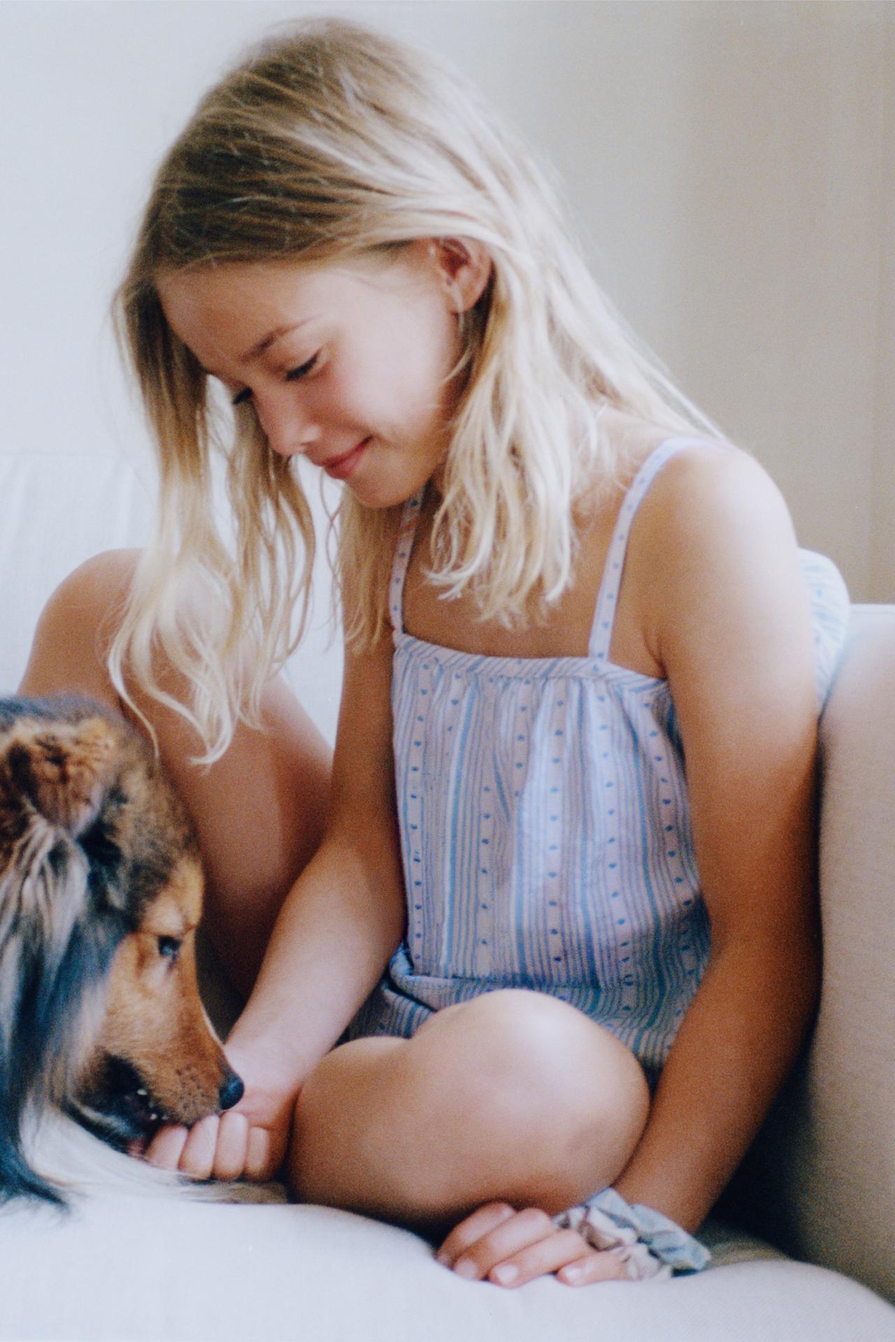 6-14 YEARS / STRIPE AND HEART PRINT PYJAMAS — Light blue