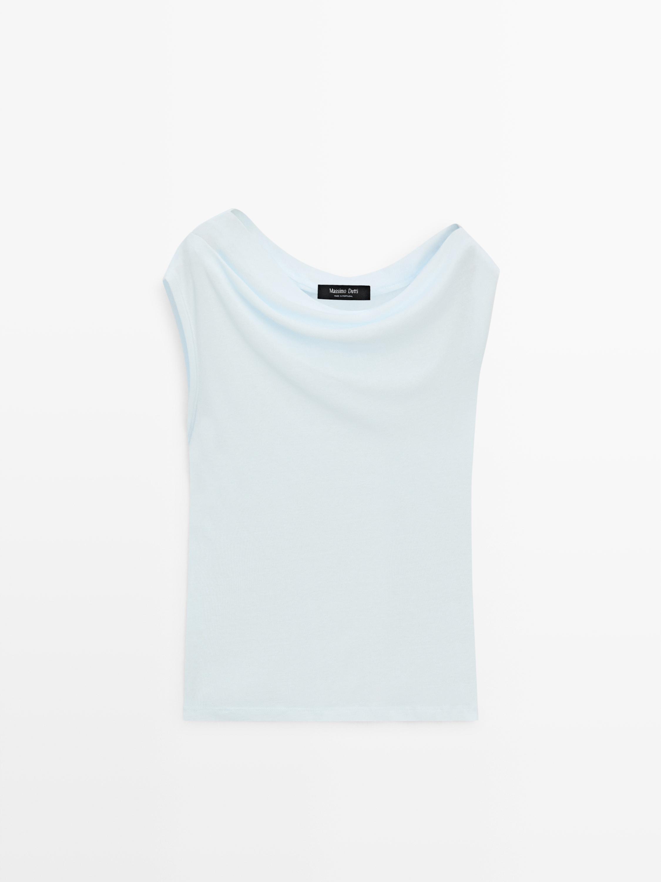 Top asymétrique sans manches