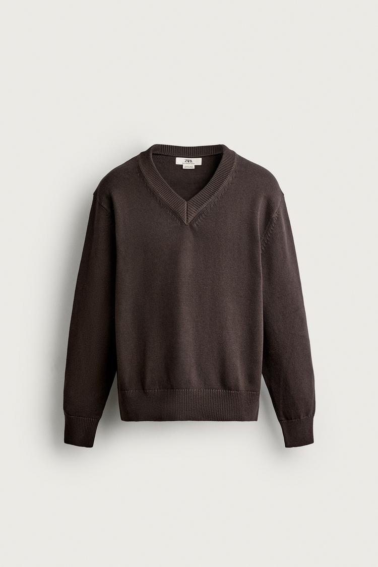 Jersey regular fit cuello pico