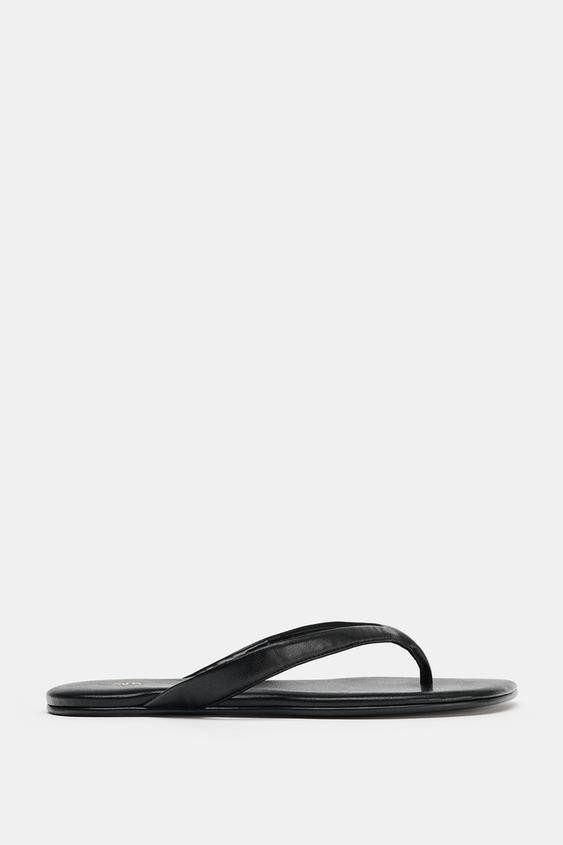 FLAT STRAP SANDALS