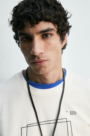 TEE-SHIRT À IMPRIMÉ GÉOMÉTRIQUE - Blanc de Zara - Image 4