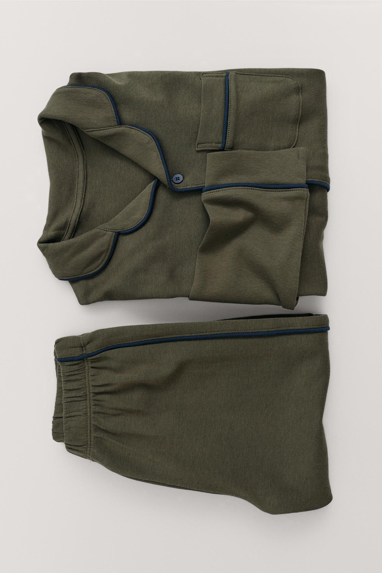 6-14 YEARS/ PYJAMAS WITH CONTRAST DETAIL — Green
