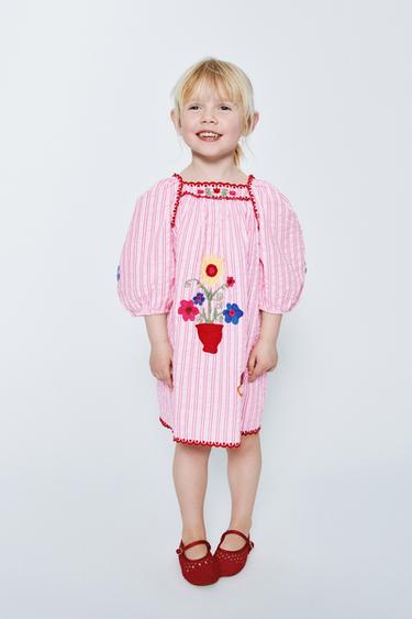 فستان مخطط مطرز SISSEL EDELBO X ZARA KIDS - وردي by Zara
