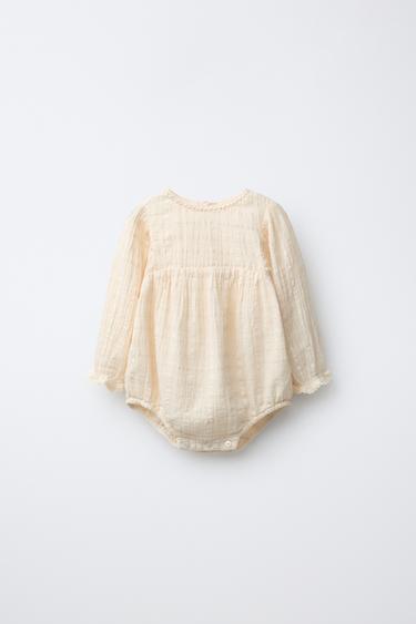 TEXTURED ROMPER - Ecru by Zara