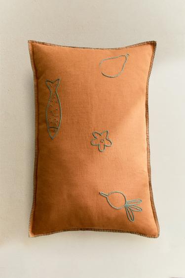 Zaras KUDDFODRAL MED RELIEFBRODERI - Orange