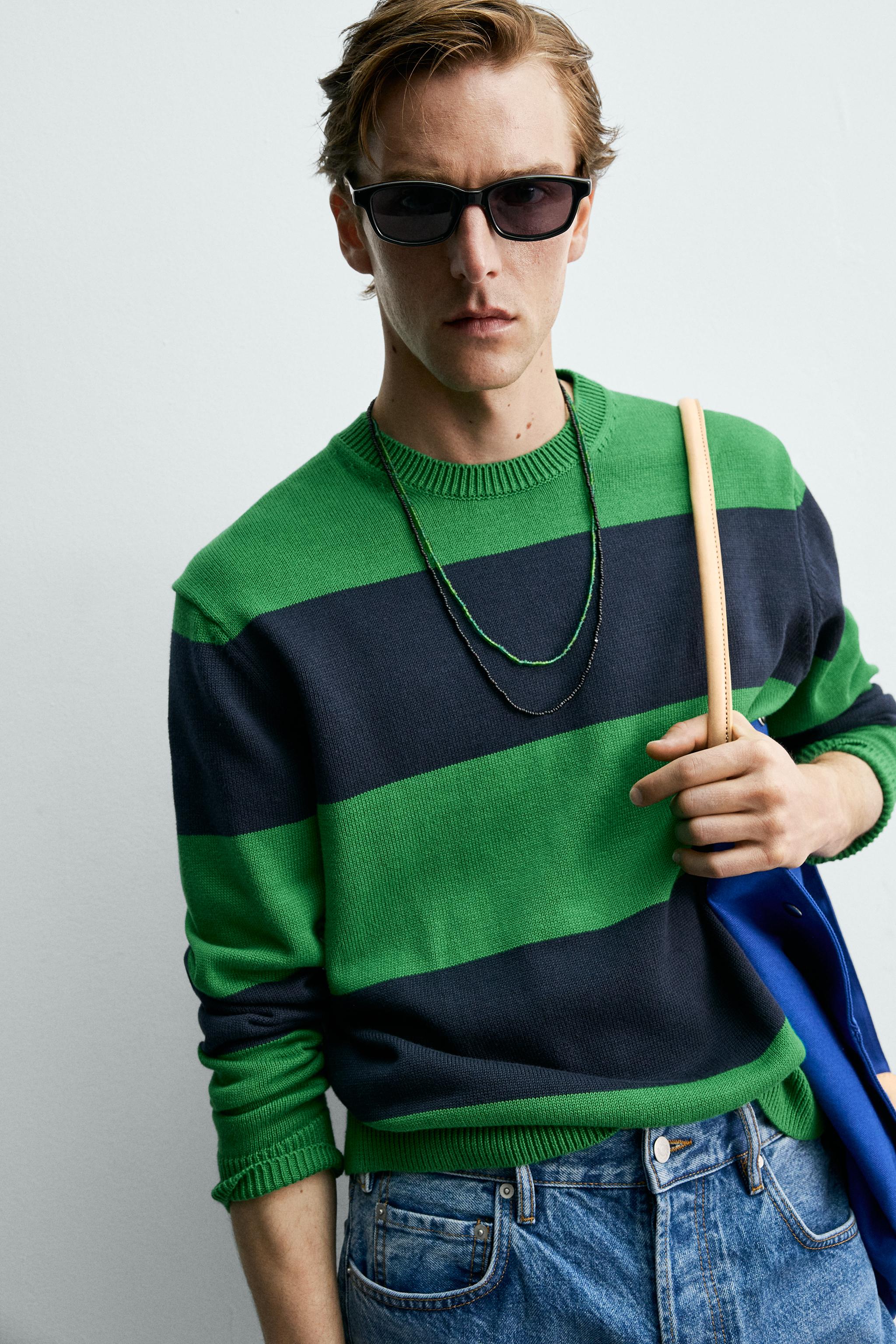 PULL EN JACQUARD À RAYURES AARON LEVINE X ZARA